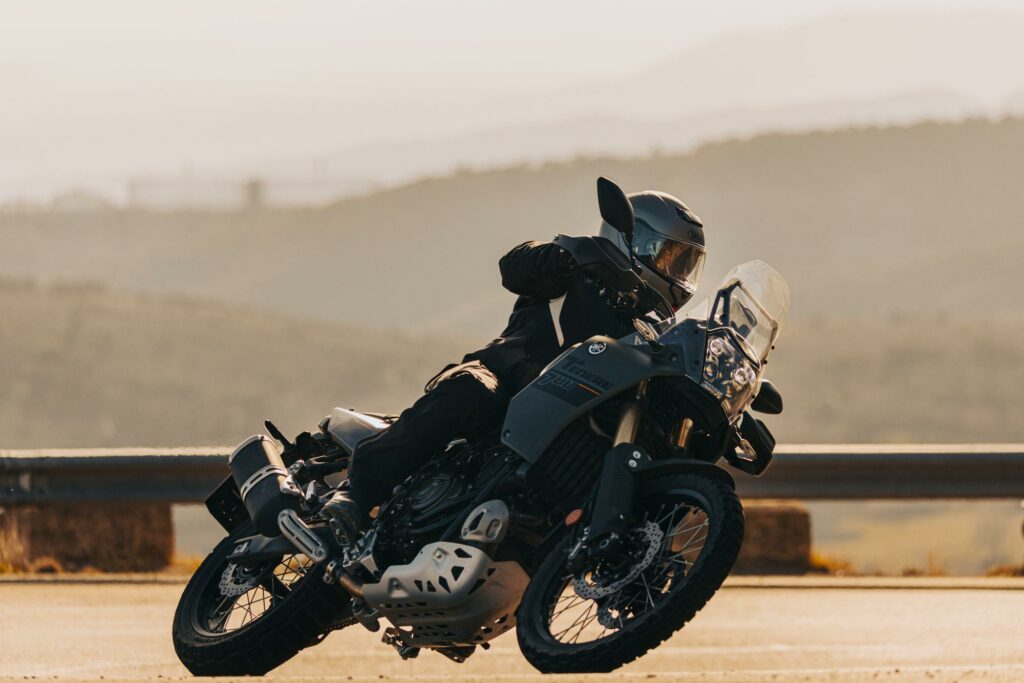 Ab auf's Motorrad und los geht die Fahrt mit dem neuen Neotec 3!